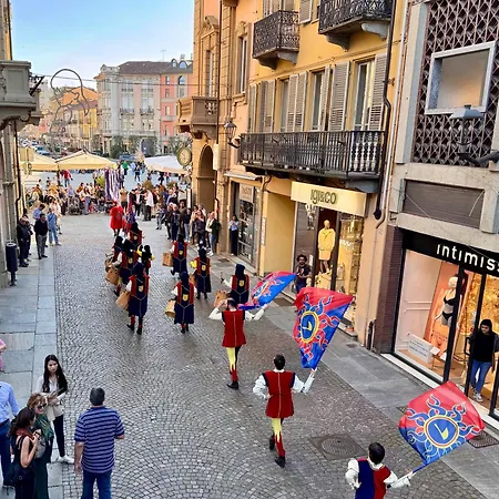 Haifattocentro! * Alba (Piedmont)